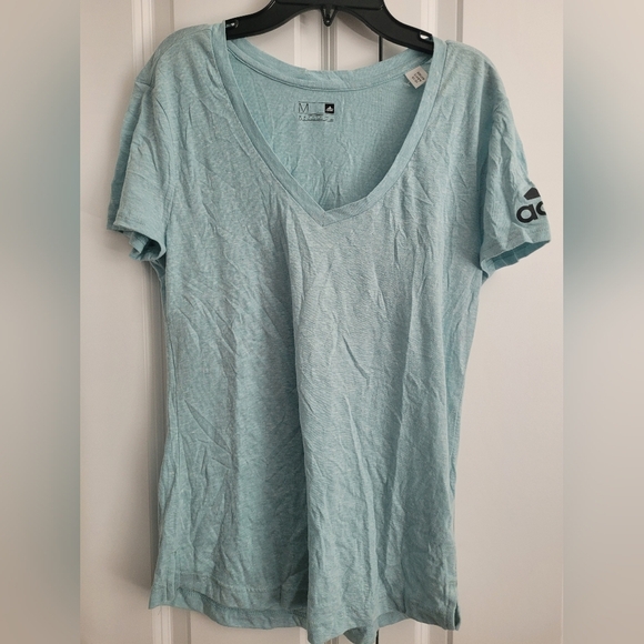 Adidas tshirt size M - Picture 1 of 3